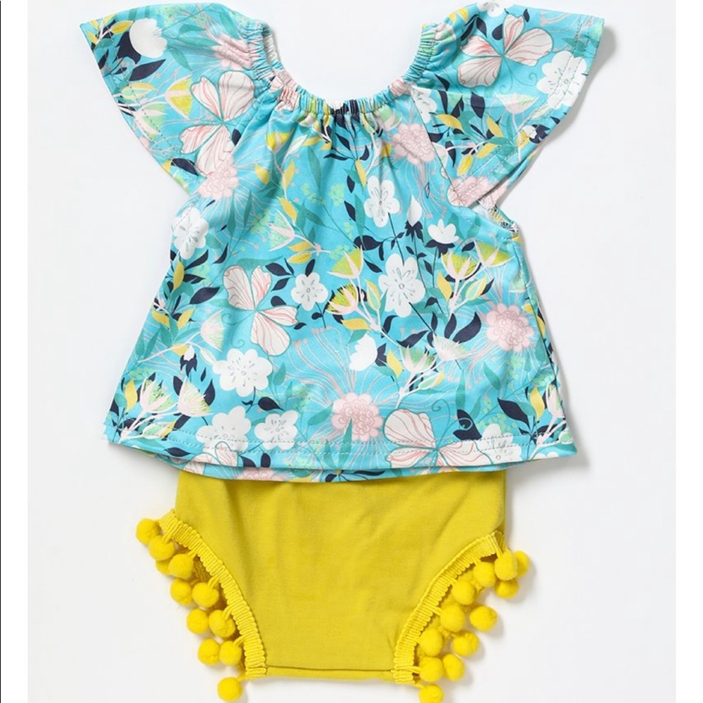 Mint floral pom pom baby set